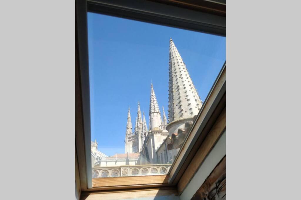 דירות Burgo Buhardilla Con Vistas A La Catedral מראה חיצוני תמונה